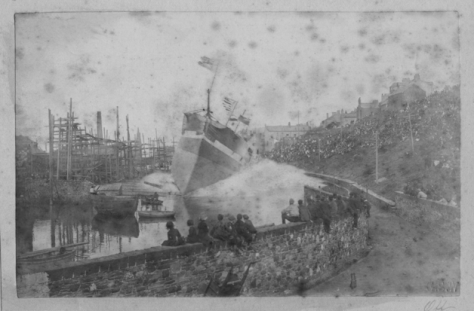 aJohn Ritson’s first iron ship Ellenbank being launched broadside at high tide in 1885. (Cumbrianblues.com)